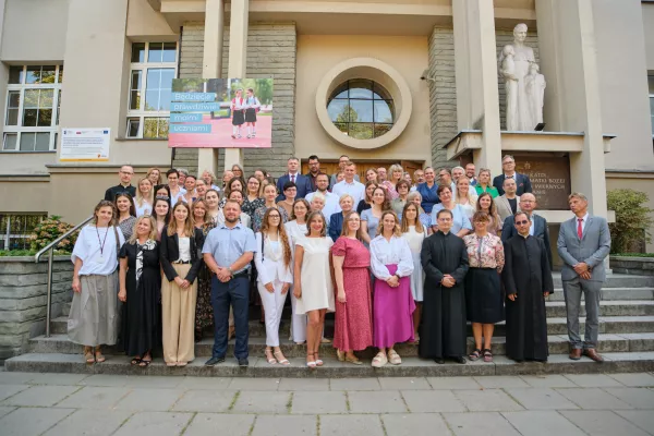 Nauczyciele ZSS na rozpoczęcie roku szkolnego 2025/26. (fot. Amelia Szymańska)