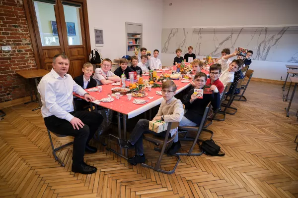 Spotkanie opłatkowe w klasie.