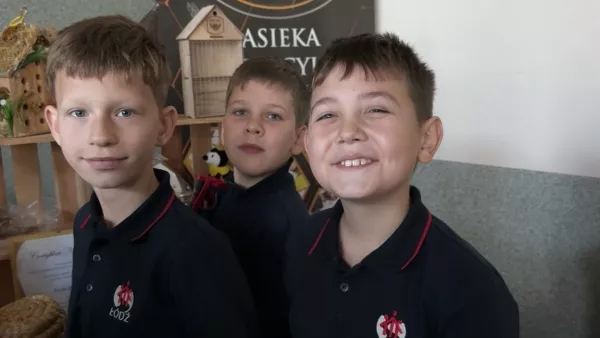 Poznajemy pasiekę i pracę pszczelarza.