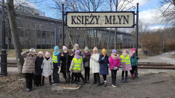 Klasa 2a podczas spaceru po Księżym Młynie 