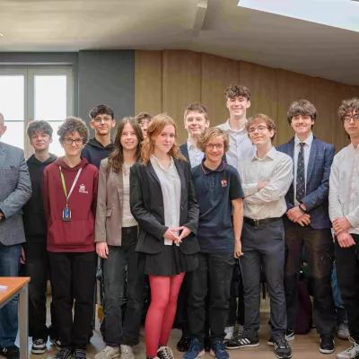 Uczniowie SLO przed debatą