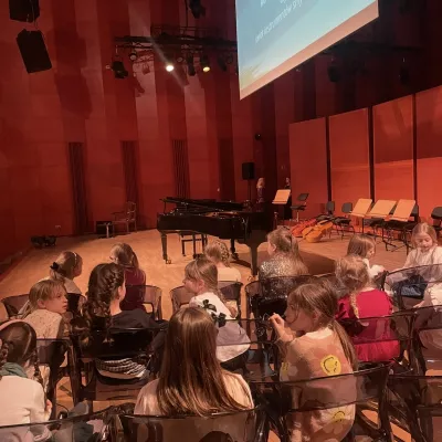 Uczennice na koncercie w Akademii Muzycznej