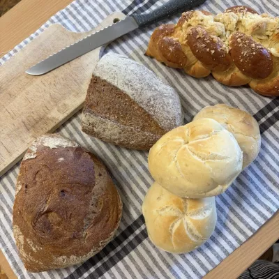 Różne rodzaje pieczywa na lekcji 3c