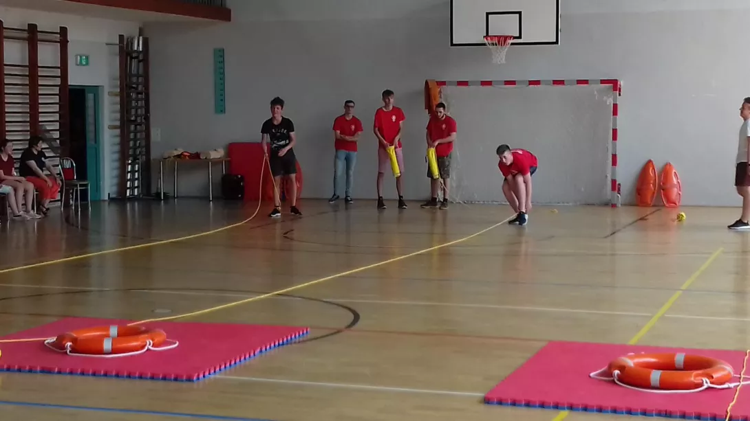 Sukces naszych uczniów gimnazjum w XVI edycji Wojewódzkiego Konkursu z WOPR-em Bezpieczniej.