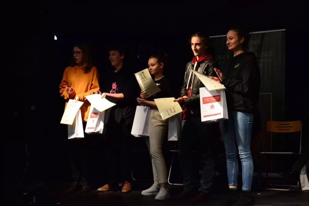 wyróżniona za rolę zbuntowanej siostry Marcelina Ochota