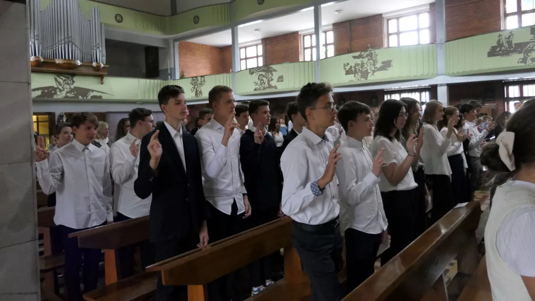 Ślubowanie klas 1 SLO 2021