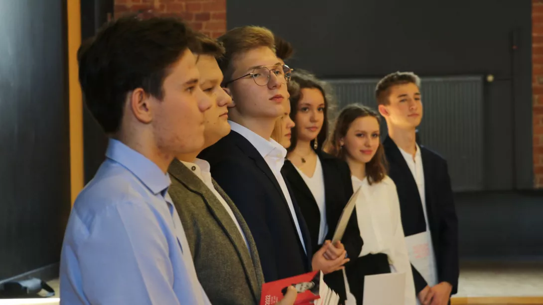 Zaprzysiężenie Samorządu Uczniowskiego SLO 2021/22 (for. Zofia Dziergowska)