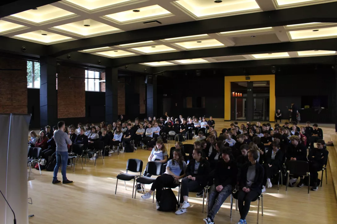 Wolontariat drogą do praworządności