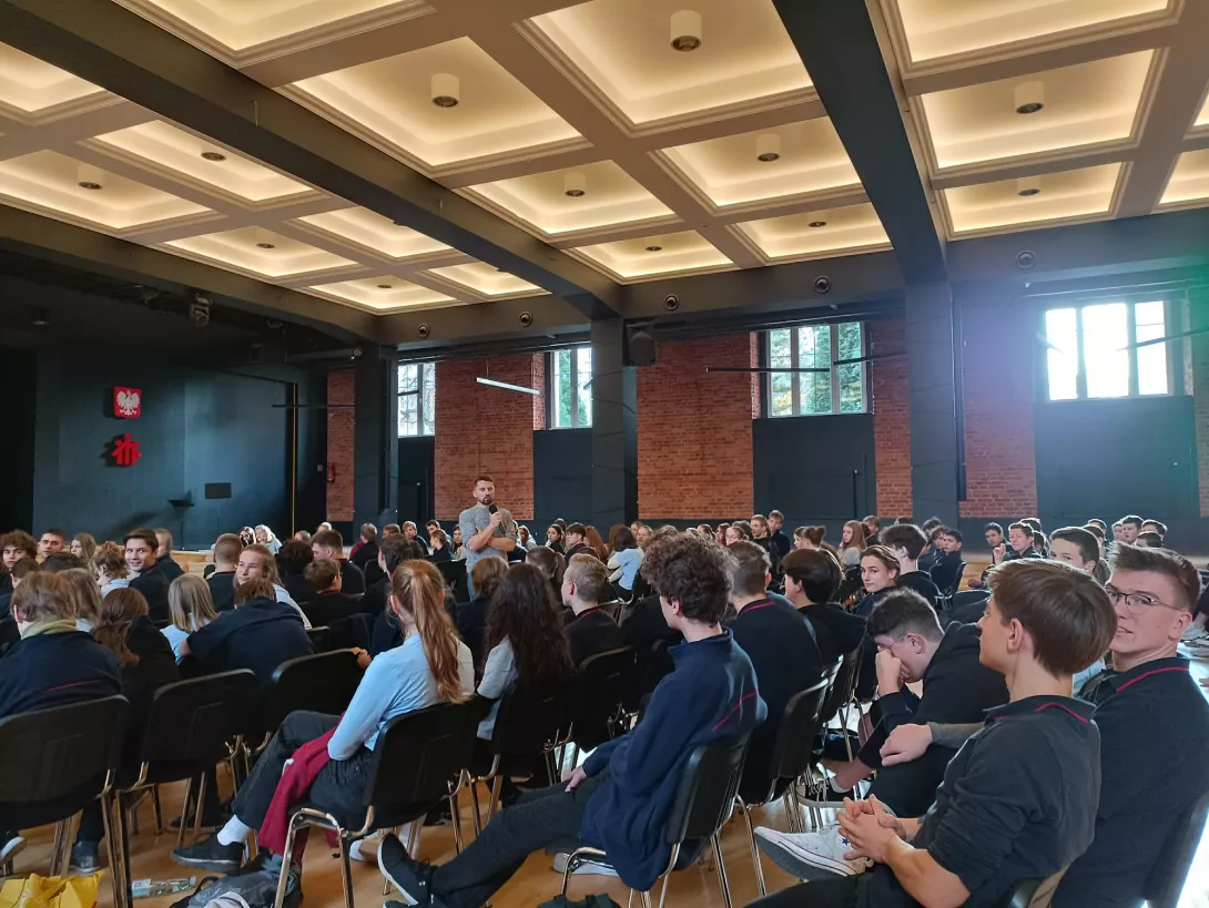 Wolontariat drogą do praworządności