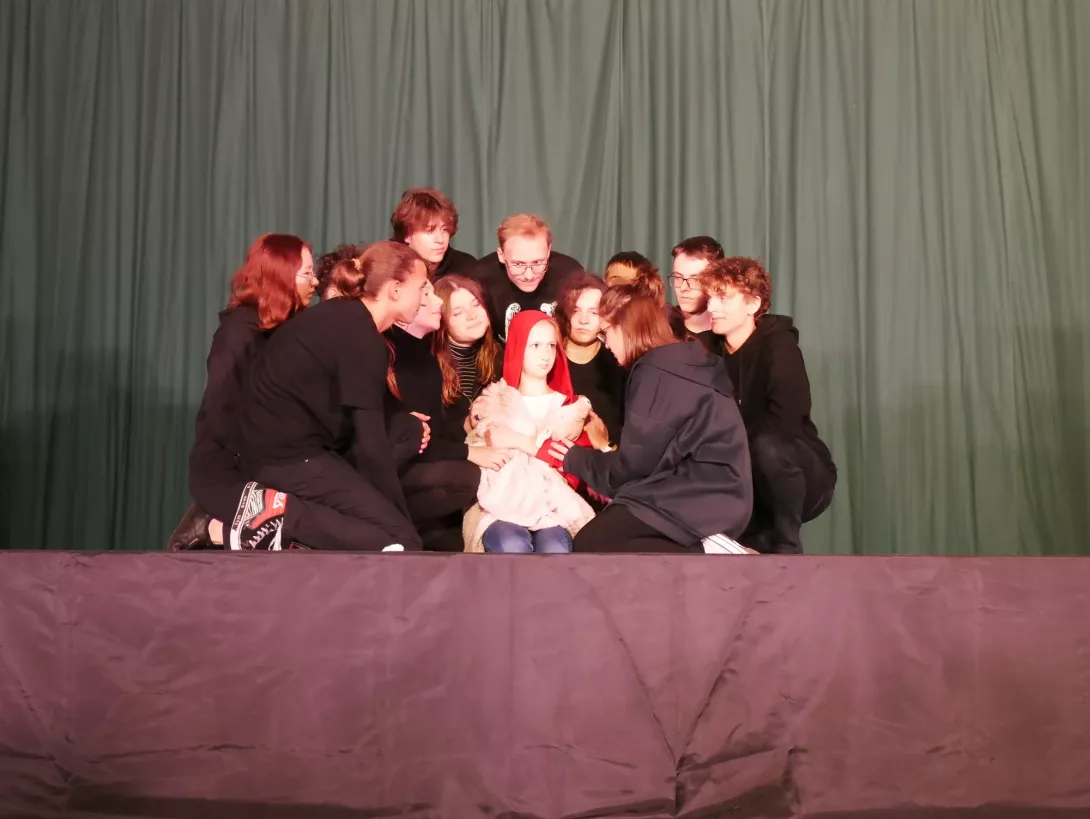 Efekty pracy w grupach nad etiudami