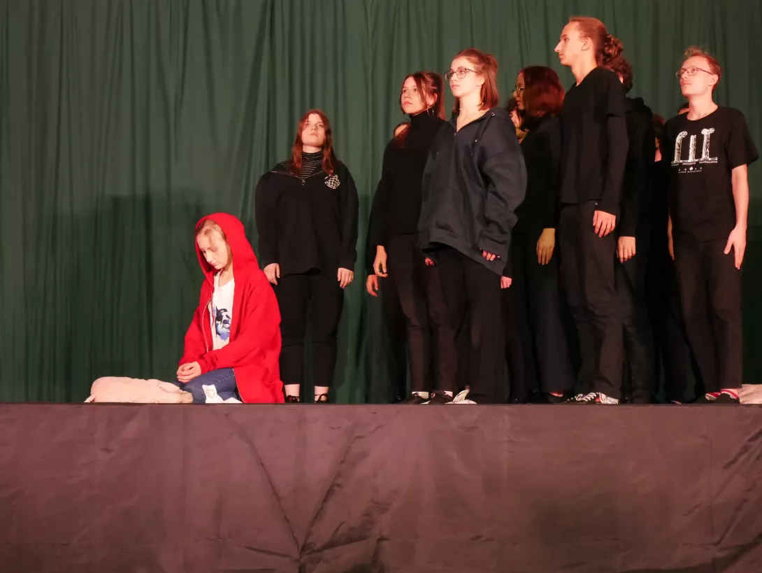 Efekty pracy w grupach nad etiudami