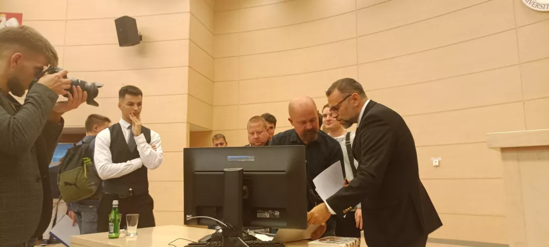 Podpisywanie książek