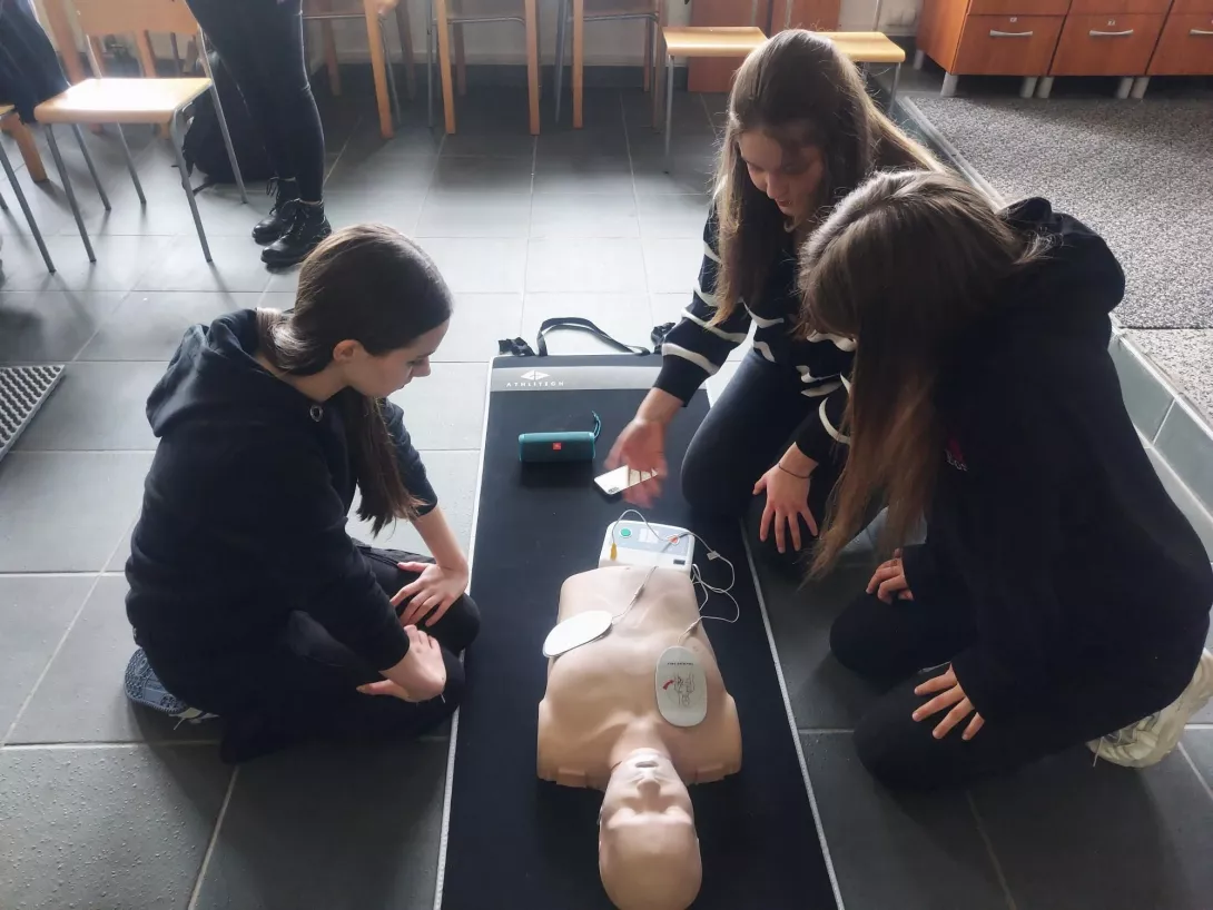 Ratowanie na spontanie.