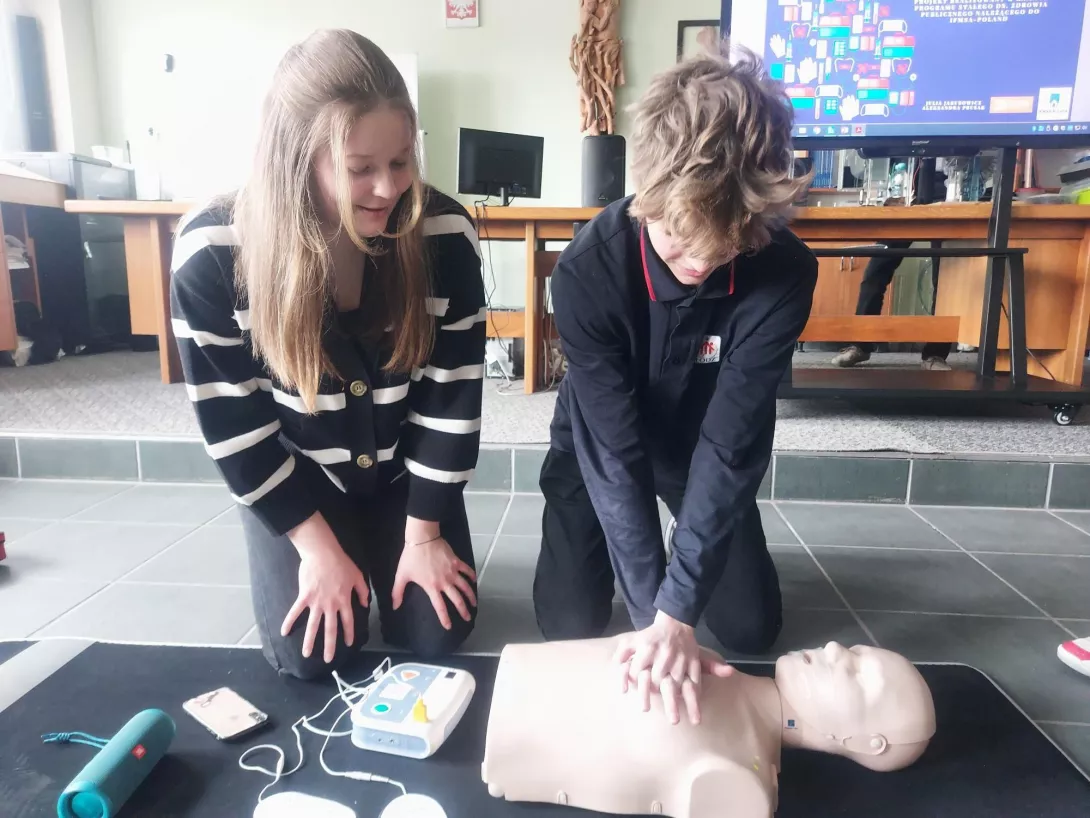 Ratowanie na spontanie.