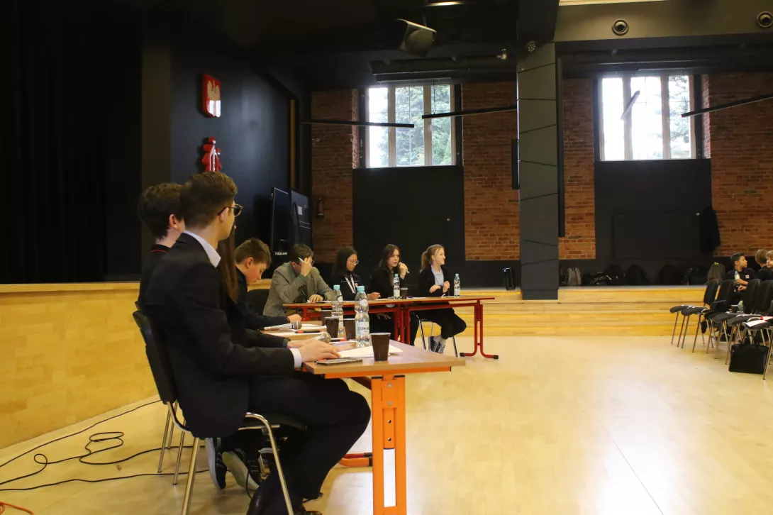 Debata szkolna w ramach konkursu Złote Szkoły NBP, 21.03.2023