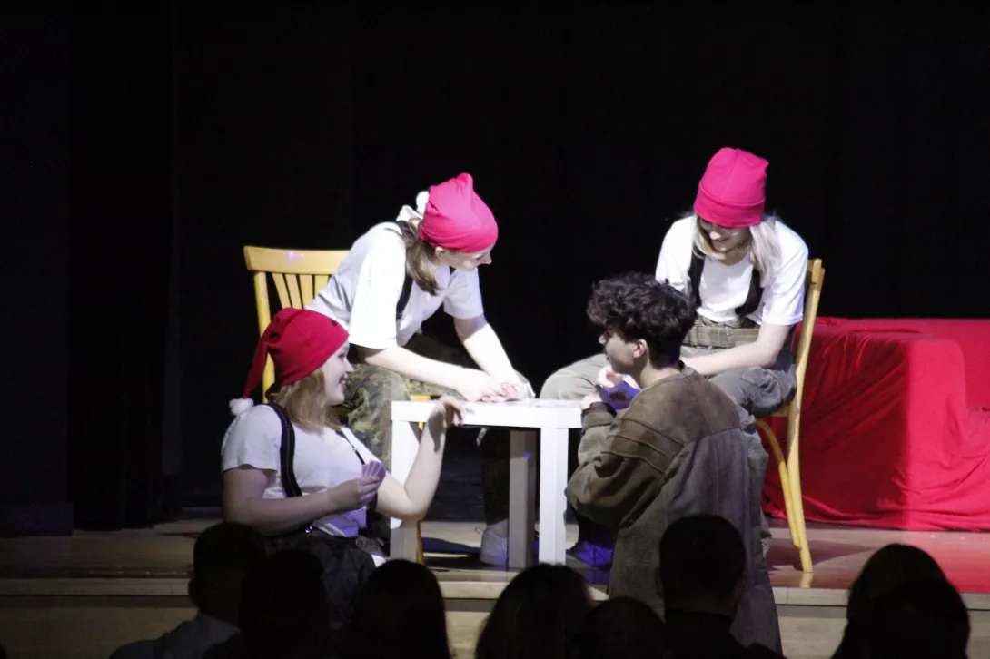 Premiera "Duży niebieski autobus"