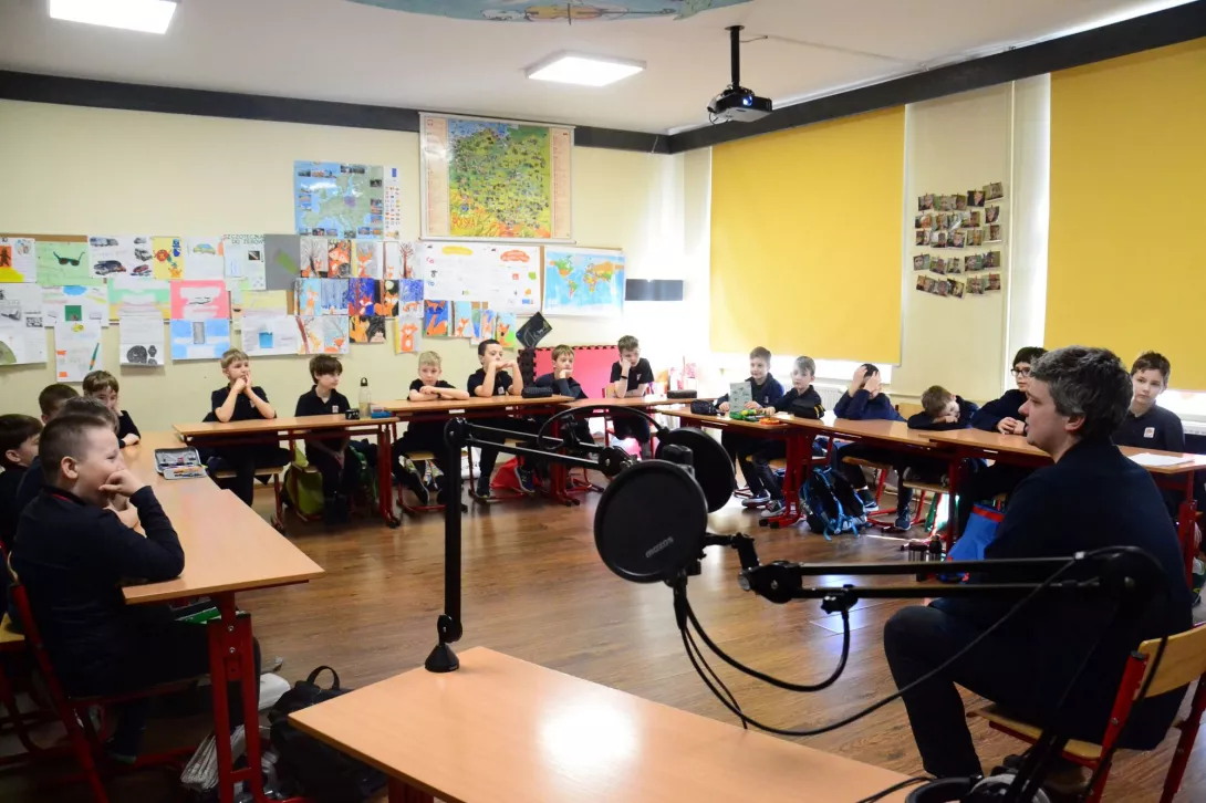 Spotkanie z absolwentem Krzysztofem Zimochem