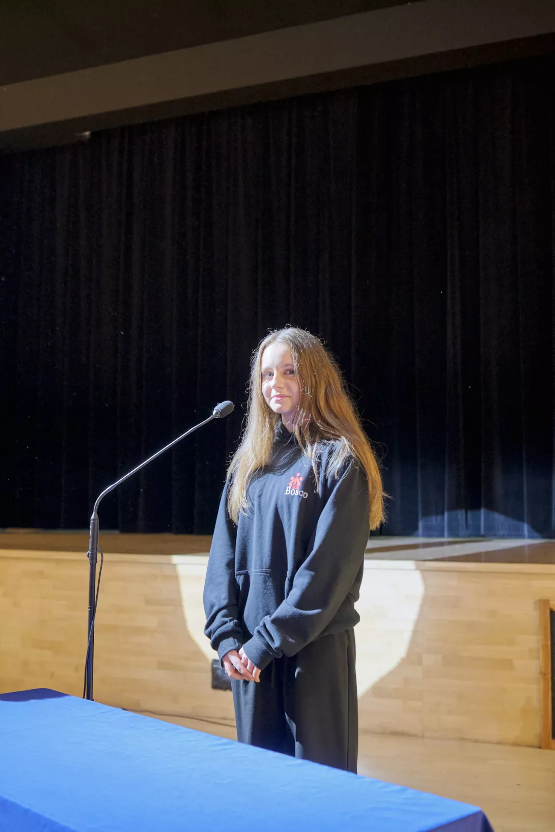 Ania, kandydatka na przewodniczącą Samorządu Uczniowskiego w liceum (fot. Amelia Szymańska).