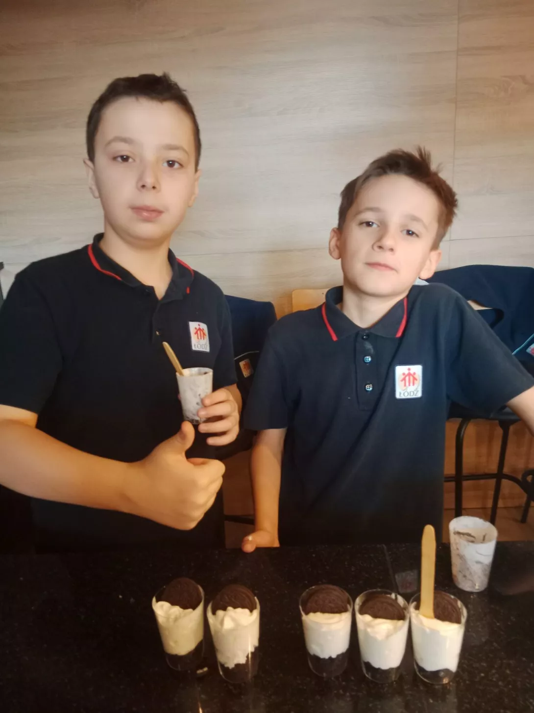 Desery warstwowe
