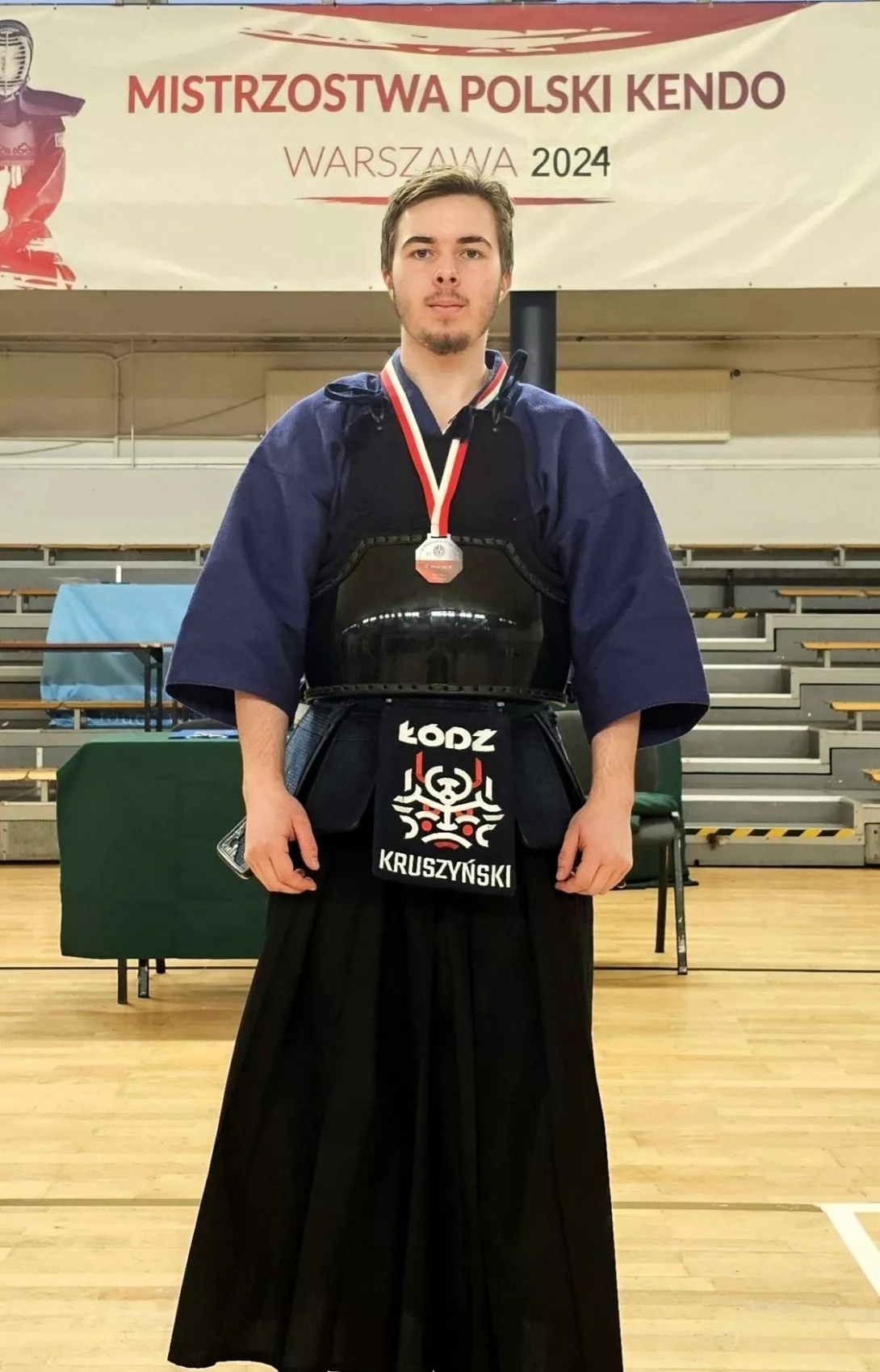 Mateusz Kruszyński, uczeń klasy 2B SLO, został srebrnym medalistą na Indywidualnych Mistrzostwach Polski Kendo 2024. (fot. KK)