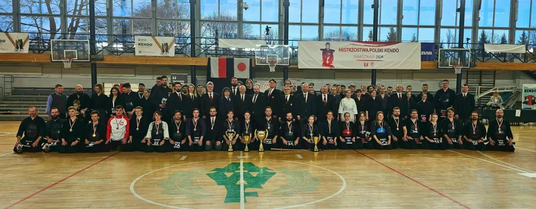 Mateusz Kruszyński, uczeń klasy 2B SLO, został srebrnym medalistą na Indywidualnych Mistrzostwach Polski Kendo 2024. (fot. KK)