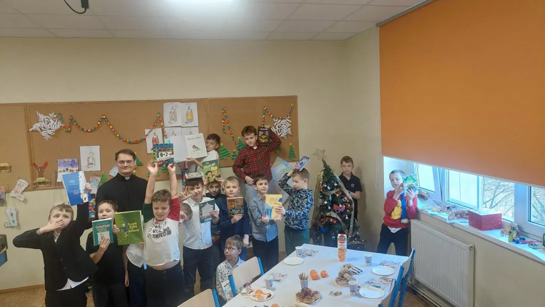 Wigilie klas wczesnoszkolnych. Klasa 2d. 