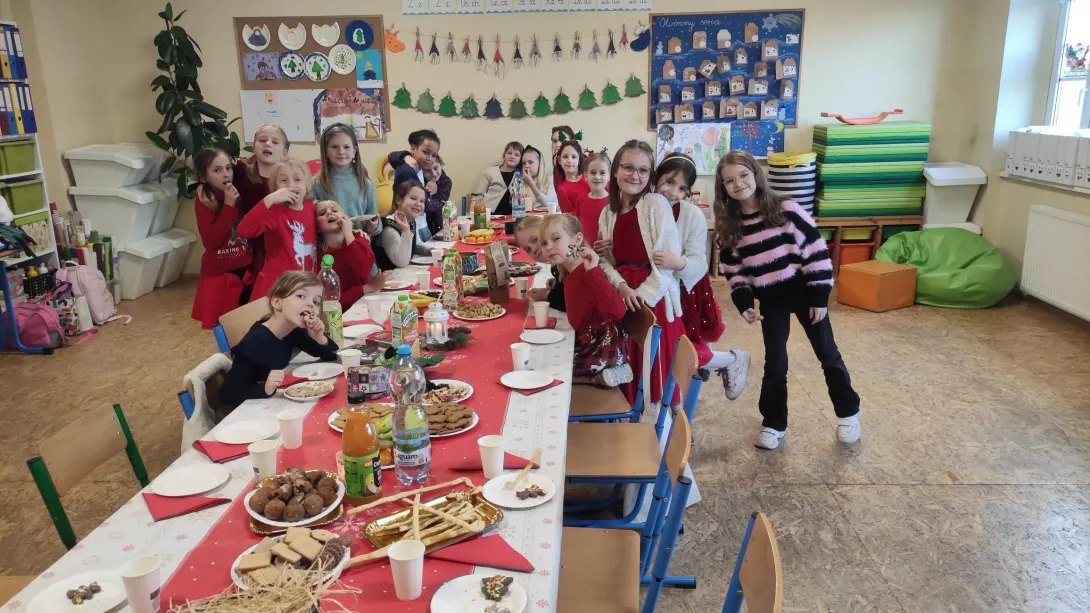 Wigilie klas wczesnoszkolnych. Klasa 2a.