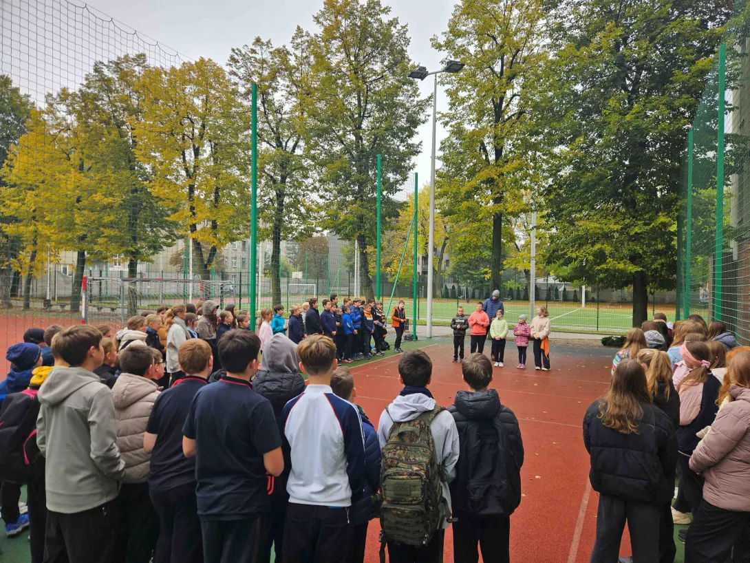 Uczniowie na słówku