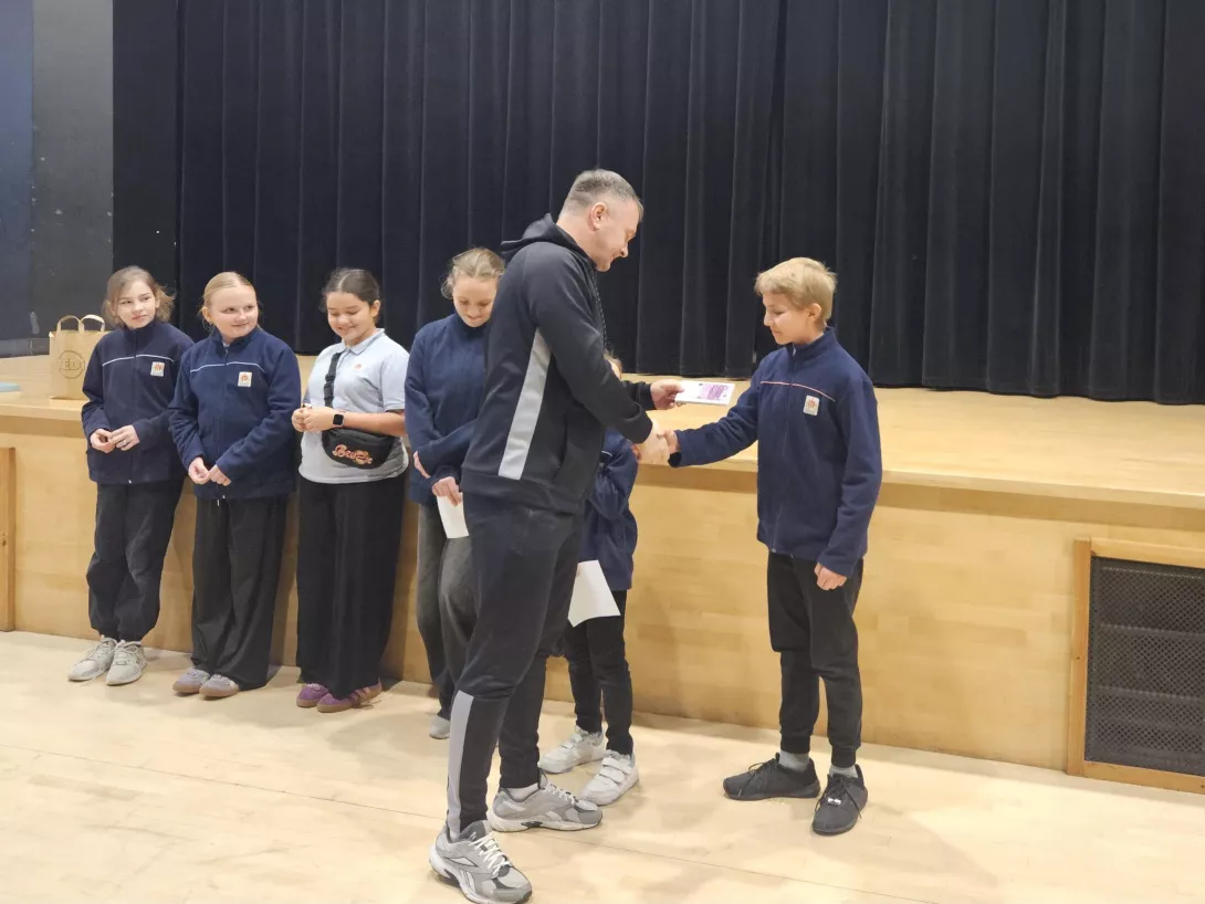 Uczniowie otrzymują marzenia