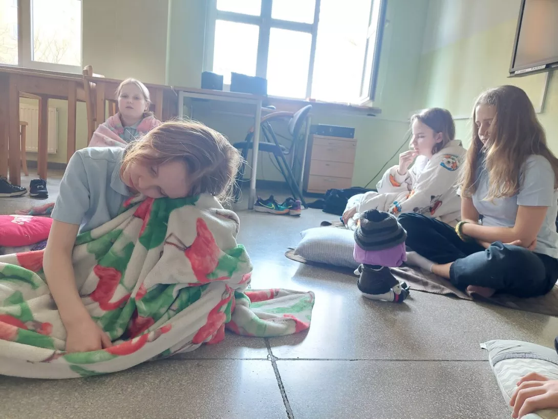 Uczniowie podczas warsztatów mindfulness