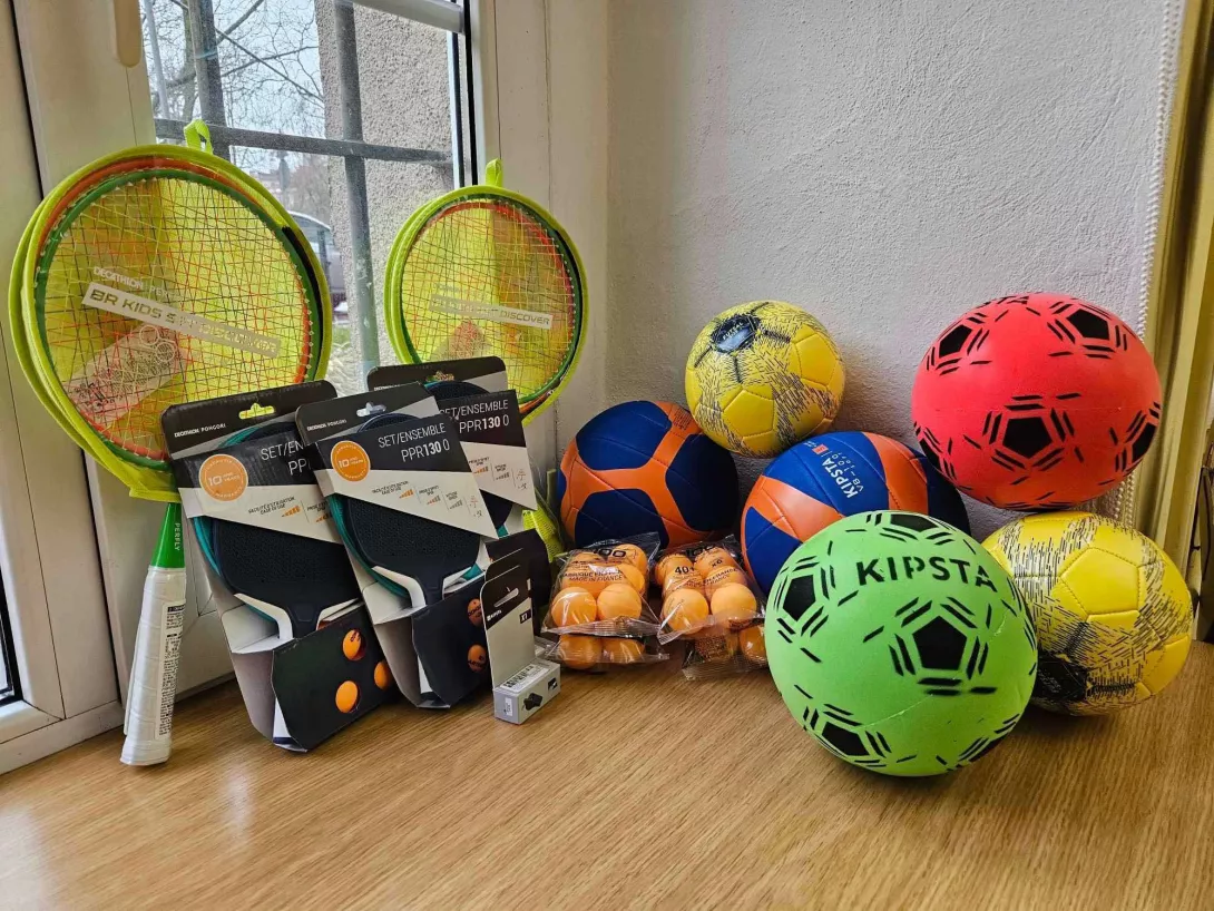Sprzęt sportowy zakupiony do świetlicy