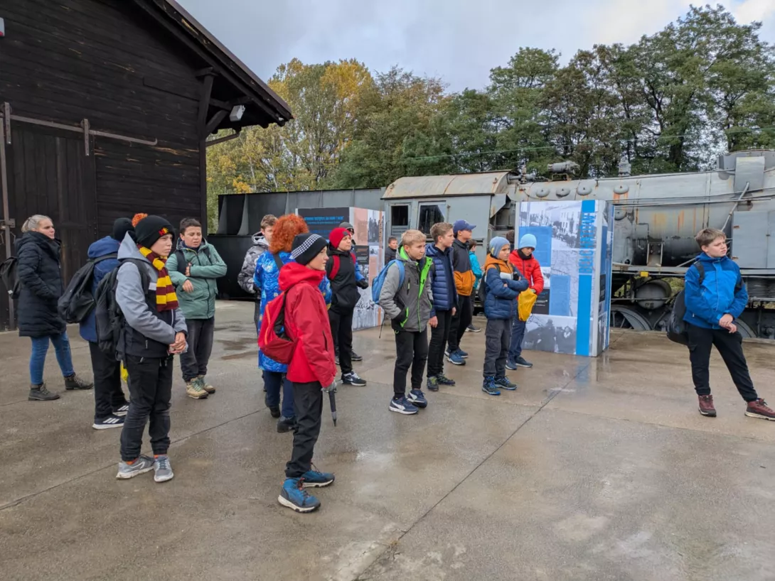 6B na stacji Radegast