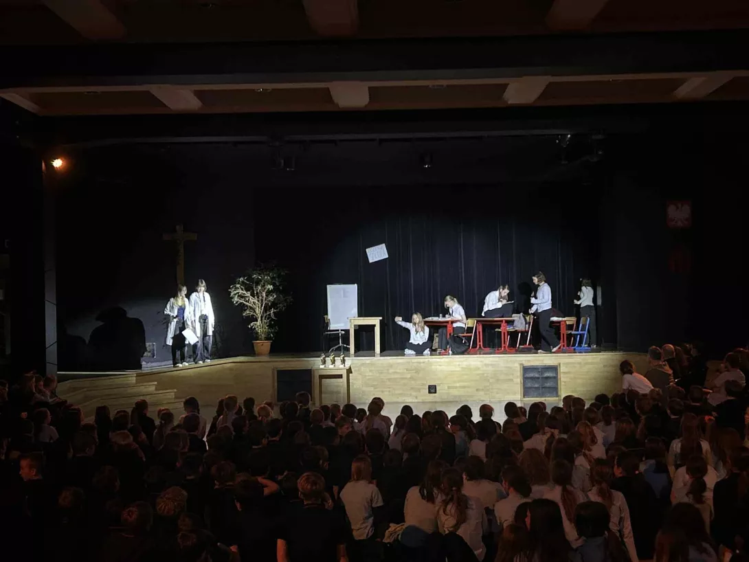 Przedstawienie w pełnej krasie