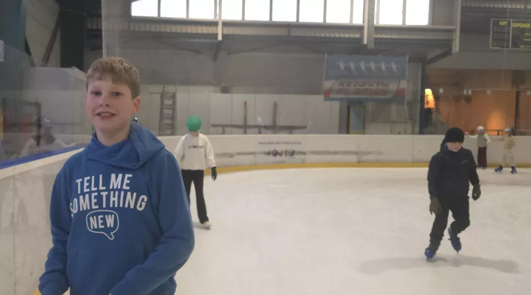 Międzyklasowe wyjście na ślizgawkę klas piątych