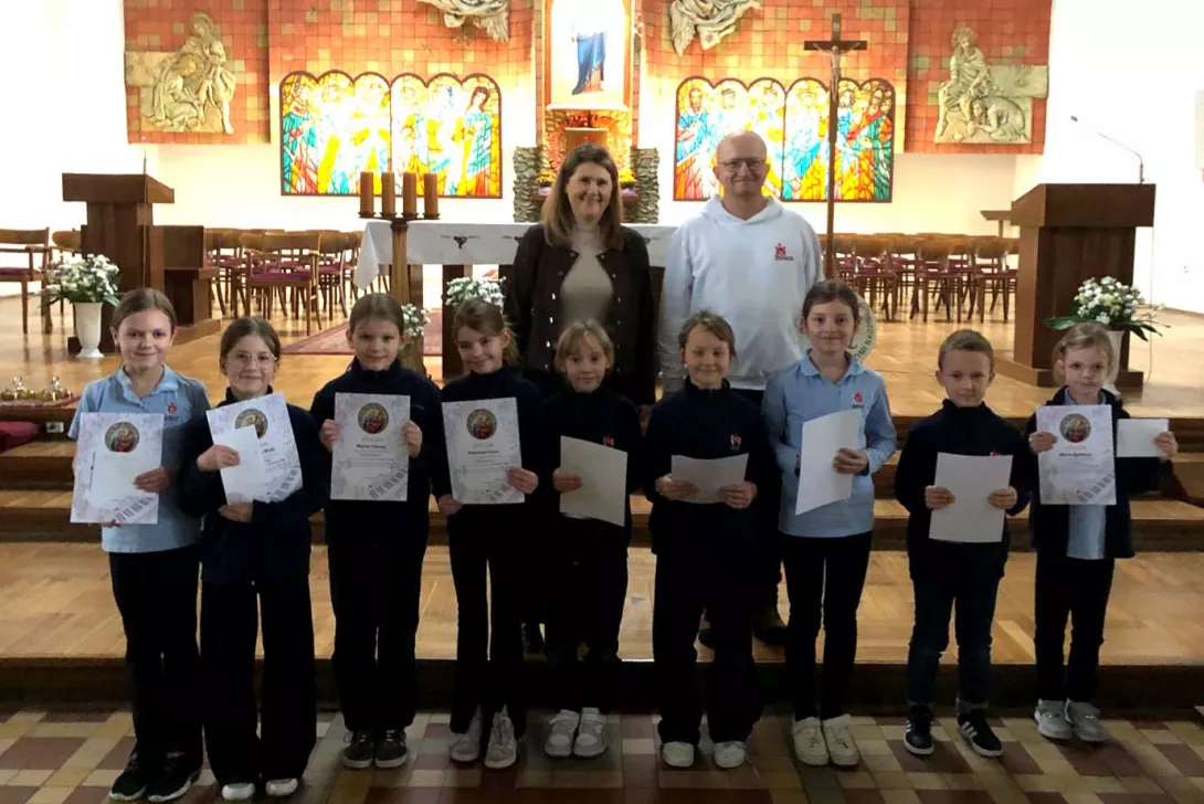 Ogłoszenie wyników Cecyliady dla klas 1-3 2025 podczas słówka w kościele