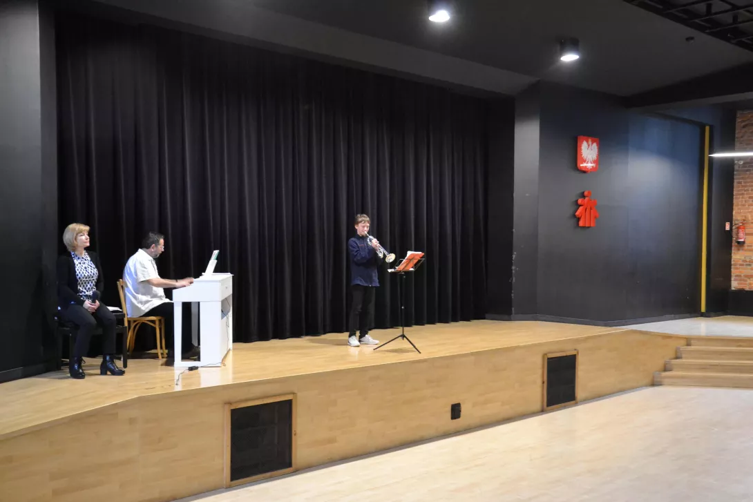 Występ Stanisława z klasy 6d.