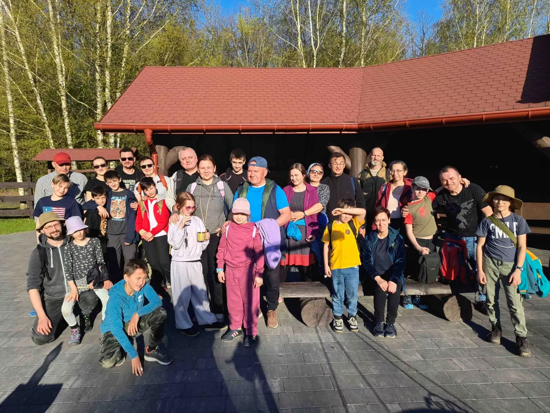 Uczestnicy pierwszego biwaku survivalowego w leśnictwie Gałków